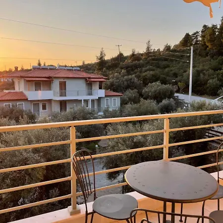 Simonitiko & Simonitiko Garden Νέος Μαρμαράς